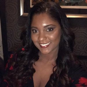 Meet your Posher, Luciana